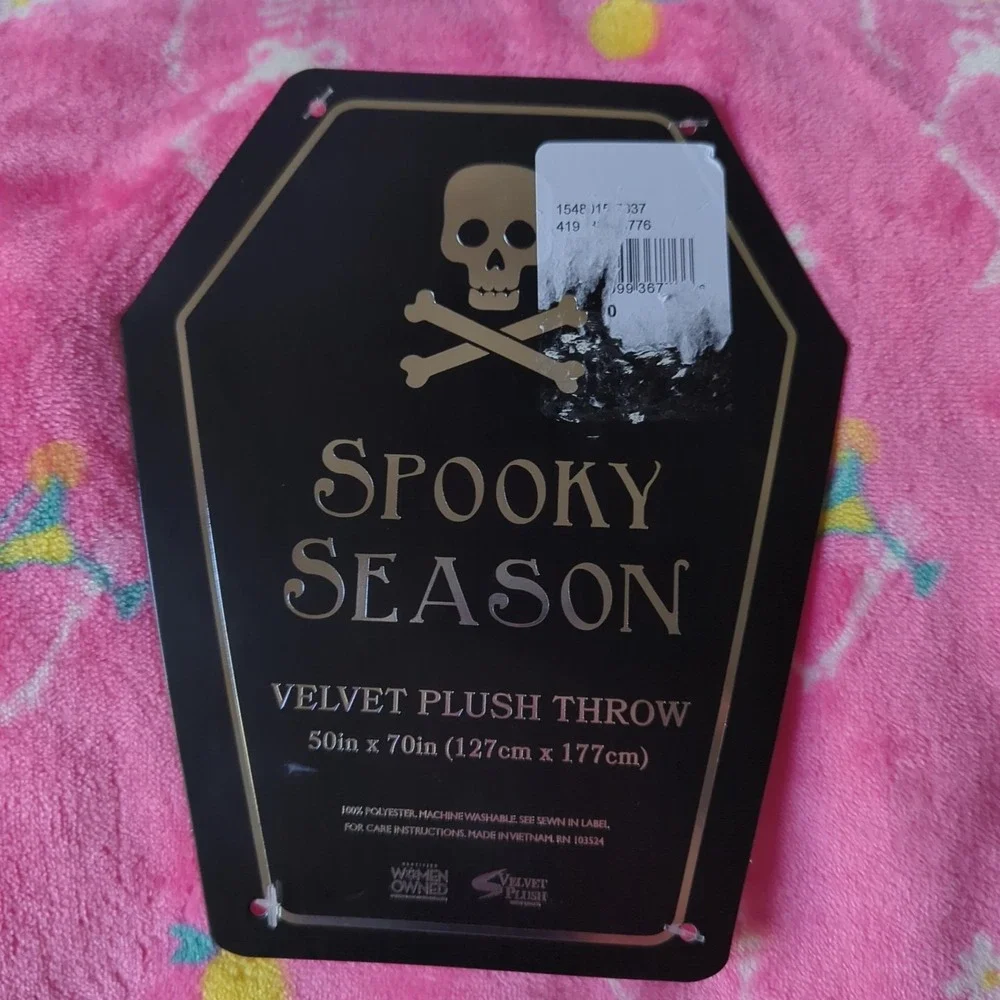 SUMMERWEEN Skeleton‎ Margarita Plush Blanket Halloween Pink Spooky Season